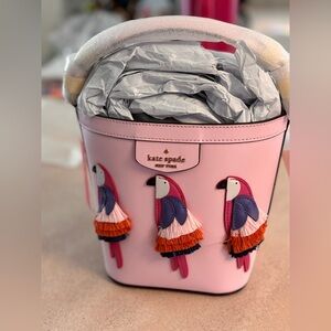 KateSpade- small bucket bag WKRU6840 pippa flock party serendipity pink multi